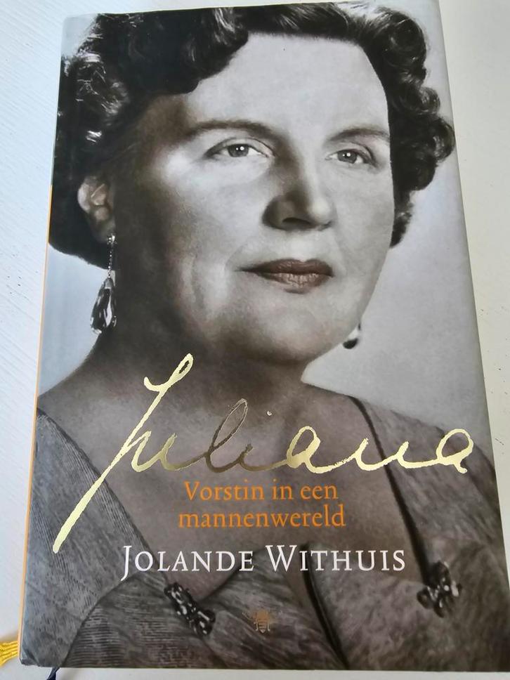 Jolande Withuis - Juliana, Boeken, Biografieën, Zo goed als nieuw, Ophalen of Verzenden