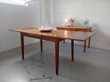 Vintage verlengbare eet tafel hout  beschikbaar voor biedingen
