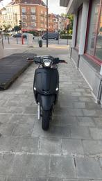 Kymco like classe a EXELLENT ETAT !!, Fietsen en Brommers, Ophalen, Zo goed als nieuw, Like