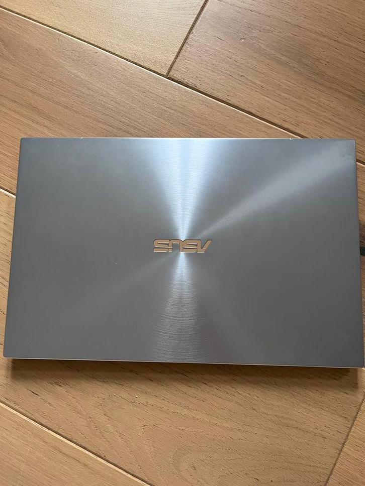ASUS ZenBook 14 UM431D + Charger & Case, Computers en Software, Windows Laptops, Gebruikt, SSD, 8 GB, Ophalen