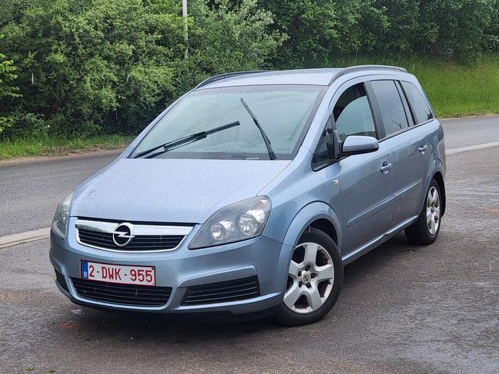 OPEL ZAFIRA 1.9 CDTI 1ER PROPRIÉTAIRE 7 PLACE***, Auto's, Opel, Bedrijf, Zafira, ABS, Airbags, Airconditioning, Bluetooth, Boordcomputer