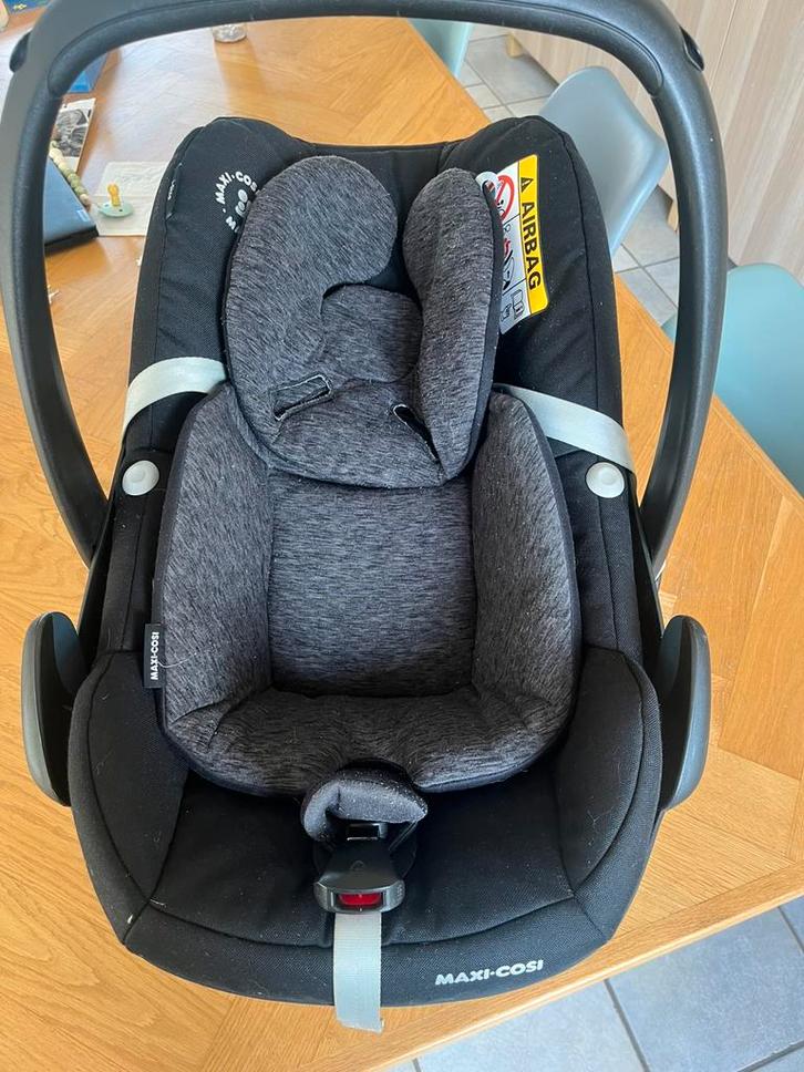Maxi Cosi Pebble Pro I-Size met FamilyFix 3 onderstel, Kinderen en Baby's, Autostoeltjes, Isofix, Ophalen