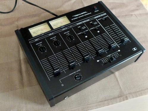 Mix tafel, Muziek en Instrumenten, Mengpanelen, Gebruikt, 5 tot 10 kanalen, Microfooningang, Ophalen