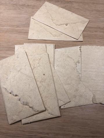 Scheppapier omslagen en briefpapier beschikbaar voor biedingen