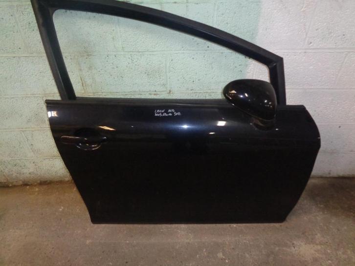 A vendre portiere avant droite Seat Leon 2005 à 2010, Auto-onderdelen, Carrosserie, Deur, Seat, Voor, Gebruikt, Ophalen
