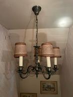 Tinnen luster, Enlèvement