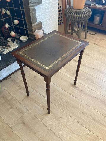 Vintage Houten Tafeltje beschikbaar voor biedingen