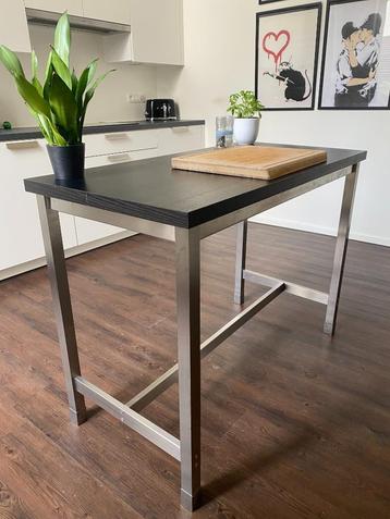Mooie hoge bartafel / bureau IKEA beschikbaar voor biedingen