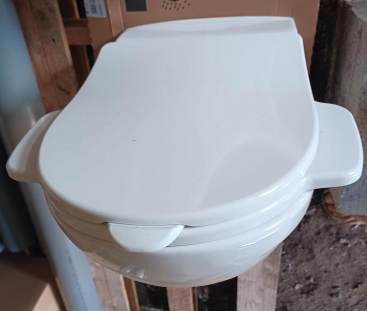 Hangtoilet Villeroy & Boch O.novo kindertoilet, Doe-het-zelf en Bouw, Sanitair, Zo goed als nieuw, Ophalen