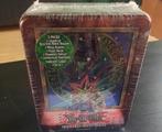 Yu gi oh collectors tin 2003 Factory sealed, Ophalen of Verzenden, Zo goed als nieuw, Booster