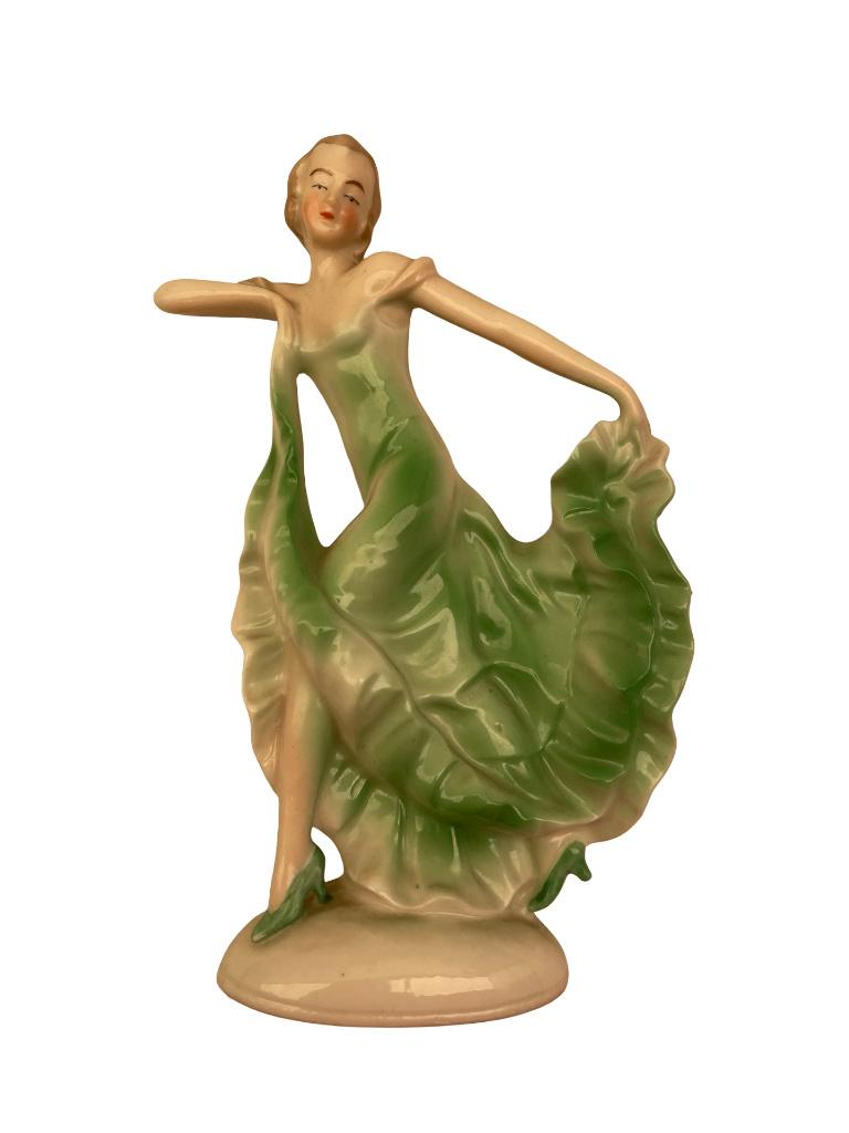 Statuette Art Nouveau dame en porcelaine robe verte, Antiquités & Art, Antiquités | Porcelaine, Enlèvement ou Envoi