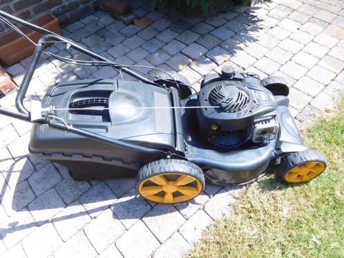 Tondeuse autotractée McCULLOCH Moteur BRIGGSSTRATON 500SERIE, Tuin en Terras, Grasmaaiers, Gebruikt, 40 t/m 49 cm, Opvangbak, Ophalen