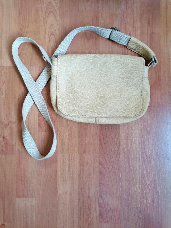 Handtas lichtgeel soepel leer, Handtassen en Accessoires, Tassen | Damestassen, Gebruikt, Handtas, Geel, Ophalen of Verzenden
