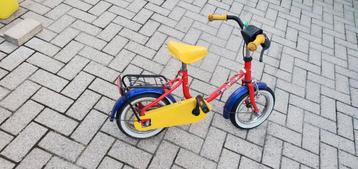 Kleurrijk kinder fiets

12 inch wielen , voorrem en achtertr beschikbaar voor biedingen