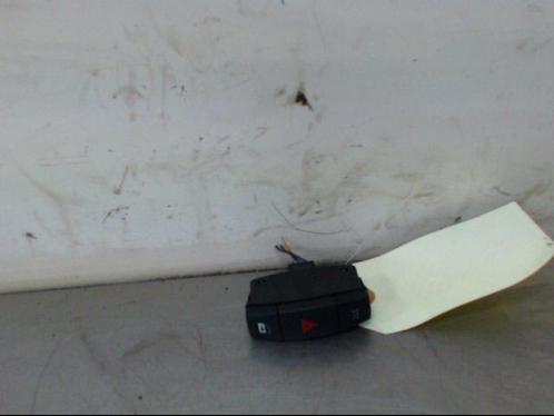 ALARMLICHTEN SCHAKELAAR BMW 1 serie (E81) (01-2006/09-2012), Auto-onderdelen, Dashboard en Schakelaars, BMW, Gebruikt