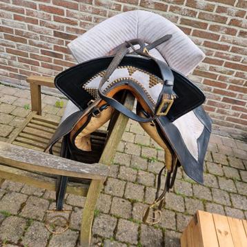 Portugees zadel beschikbaar voor biedingen