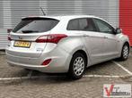 Hyundai i30 Wagon 1.6 GDI i-Motion | € 3.250,- NETTO! | Airc, Auto's, Bedrijf, Electronic Stability Program (ESP), Zilver of Grijs