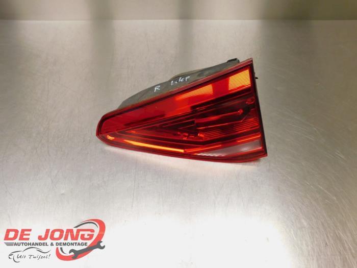 Achterlicht rechts van een Volkswagen Touran, Auto-onderdelen, Verlichting, Volkswagen, Gebruikt, 3 maanden garantie, Ophalen of Verzenden