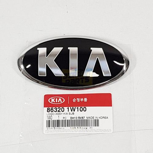 Kia Rio embleem logo ''Kia'' op voorbumper Origineel! 863201, Auto-onderdelen, Carrosserie, Kia, Nieuw, Verzenden