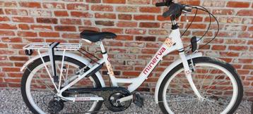 meisjes fiets minerva beschikbaar voor biedingen