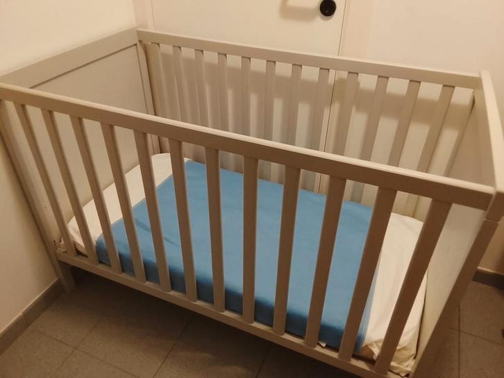 Lit bebe, Enfants & Bébés, Chambre d'enfant | Lits, Matelas, Enlèvement ou Envoi