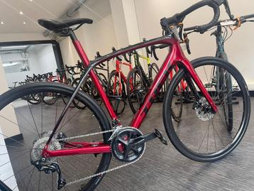 Vélo de course Trek Domane SL5 disque (2021)