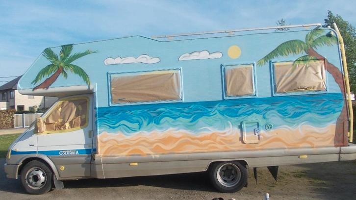 Vous possédez un camping-car Saéaie, style graffiti ?, Caravanes & Camping, Camping-cars, Particulier, jusqu'à 6, Modèle Bus ou Fourgon aménagé