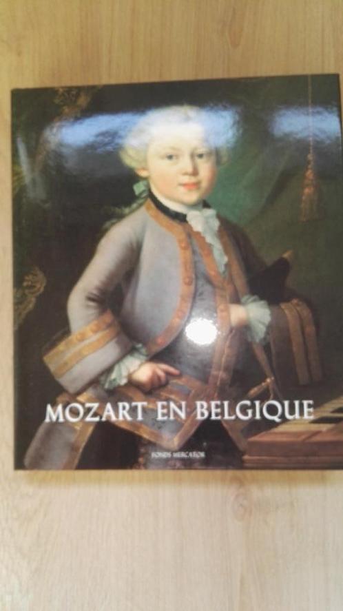 Fons de Haas e.a., Mozart en Belgique, Fonds Mercator, 1990, Boeken, Muziek, Ophalen of Verzenden