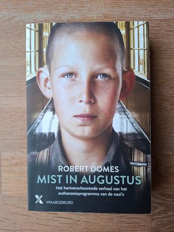 Boek Mist in augustus - Robert Domes  beschikbaar voor biedingen