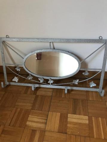 Miroir/porte-manteau beschikbaar voor biedingen