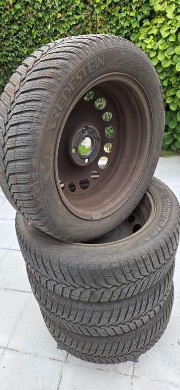 Winterbanden op velg * Vredestein * 195/55 R 16 beschikbaar voor biedingen