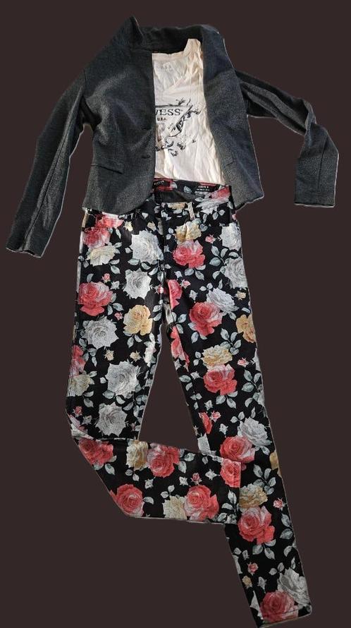 jasje van Imperial ,broek en T-shirt van Guess maat 34/36, Kleding | Dames, Jasjes, Kostuums en Pakken, Zo goed als nieuw, Kostuum of Pak