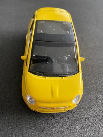 Modelauto Fiat 500  beschikbaar voor biedingen