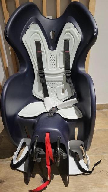 Siège bébé vélo disponible aux enchères