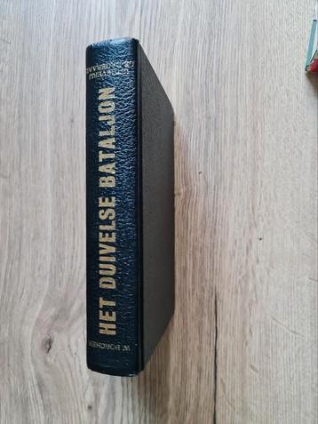 Boek : het Duivelse bataljon / W.Borcher, Enlèvement ou Envoi, Comme neuf