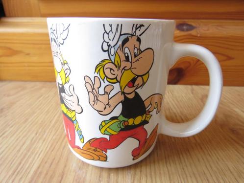 mug tasse Astérix parc Astérix 1997, Huis en Inrichting, Keuken | Servies, Zo goed als nieuw, Kop(pen) en/of Schotel(s), Ophalen of Verzenden