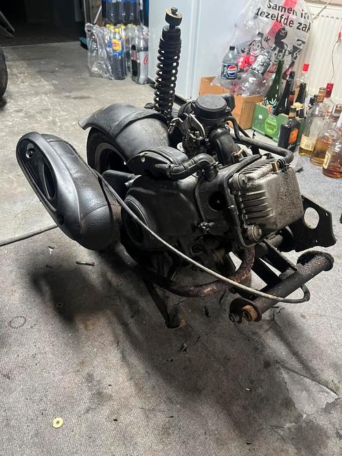 Piaggio zip 80cc blok (moet weg), Fietsen en Brommers, Scooters | Piaggio, Zip, Ophalen