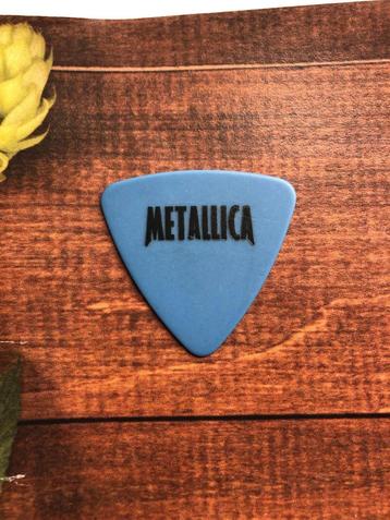 Metallica Vintage 90's jason newsted bass plectrum mediator, Enlèvement ou Envoi, Comme neuf