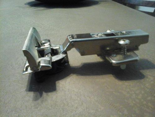 SCHARNIEREN VOOR KASTDEUREN, Doe-het-zelf en Bouw, Hang- en Sluitwerk, Nieuw, Scharnier, Inox, Ophalen