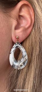 Zelfgemaakte van polymeerklei, Handtassen en Accessoires, Oorbellen, Ophalen, Zo goed als nieuw, Wit