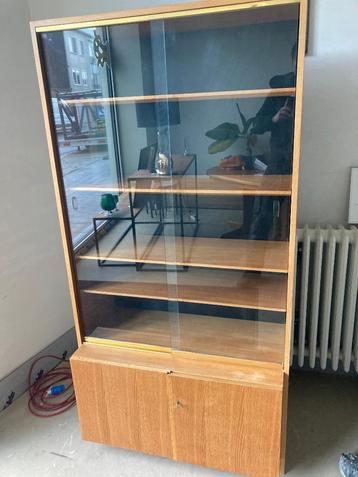 vitrinekast vandenberghe pauvers beschikbaar voor biedingen
