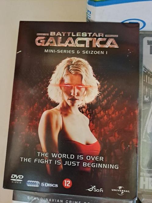 Battlestar Galactica Seizoen 1, CD & DVD, DVD | Autres DVD, Enlèvement ou Envoi