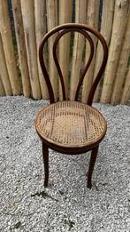 Antieke Houten stoel, Ophalen