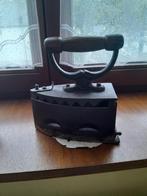 Ancien fer à repasser en parfait état (pour décoration)., Enlèvement