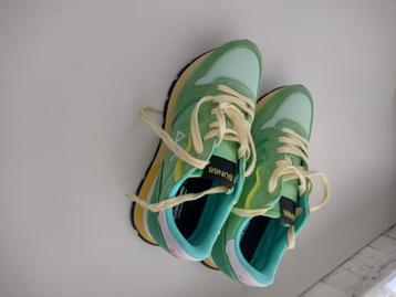 Splinternieuwe sneakers