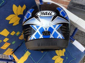 Integraal helm beschikbaar voor biedingen