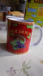 Superbe tasse Moldova, récemment emballée, Maison & Meubles, Cuisine | Vaisselle, Tasse(s) et/ou soucoupe(s), Céramique, Enlèvement ou Envoi