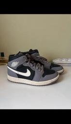 Air Jordan 1 mid, Overige kleuren, Nike, Ophalen of Verzenden, Zo goed als nieuw
