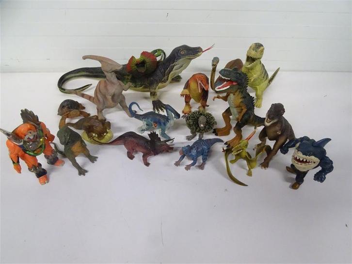 A6259. Partij dino figurines en losse action figures, Kinderen en Baby's, Speelgoed | Actiefiguren, Gebruikt, Ophalen of Verzenden