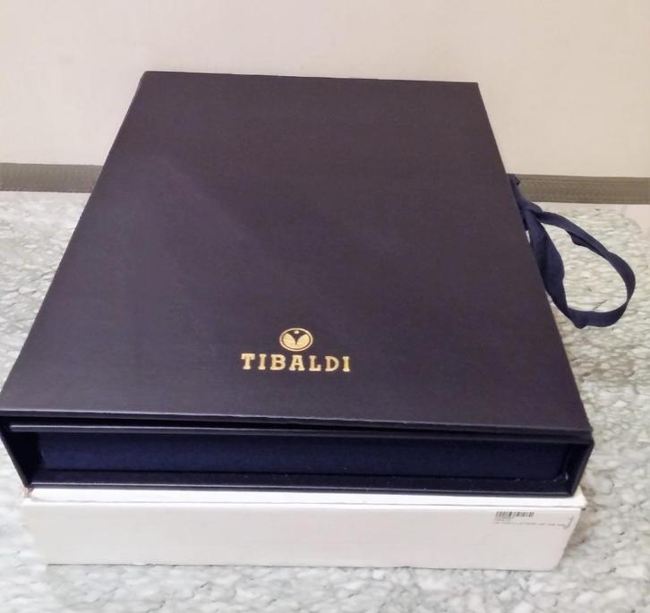 TIbaldi handgeschept papier Luxe lederen schrijfset Bentley, Diversen, Schrijfwaren, Zo goed als nieuw, Ophalen of Verzenden